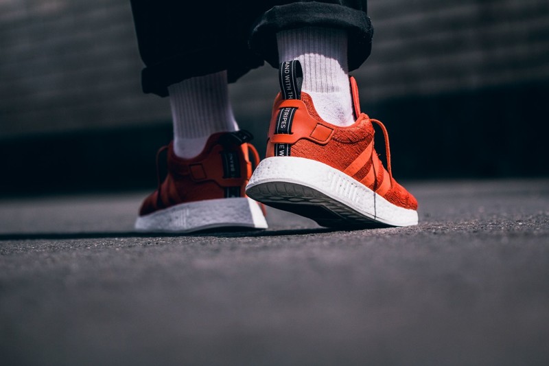 Adidas nmd r2 2025 future harvest orange